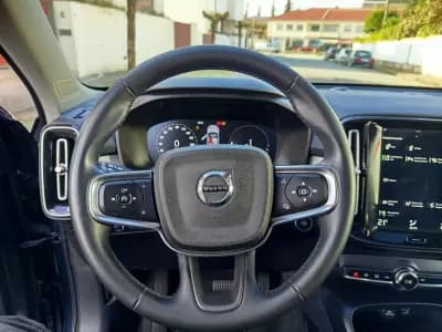 Sell Volvo XC 40 2022 - 29990 EUR, 88560 km - AUTO.MOTO.pt