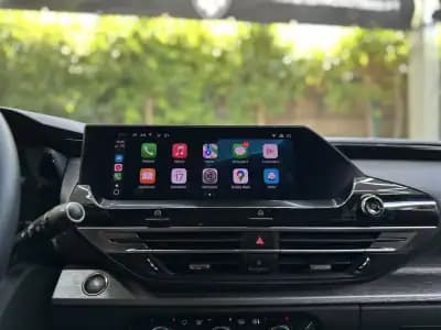 Vendo Citroën C5 X 2023 - 19000 EUR, 97000 km - AUTO.MOTO.pt