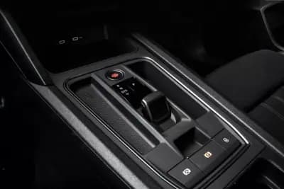 Sell Cupra Leon 2024 - 44990 EUR, 21773 km - AUTO.MOTO.pt