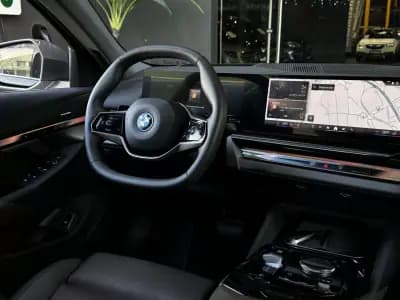 Sell BMW 530e 2025 - 57990 EUR, 22000 km - AUTO.MOTO.pt