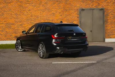 Sell BMW 330 2022 - 32000 EUR, 154900 km - AUTO.MOTO.pt