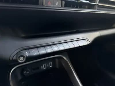 Sell Jeep Avenger 2025 - 21950 EUR, 4000 km - AUTO.MOTO.pt