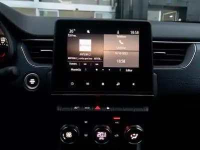 Vendo Renault Arkana 2022 - 22900 EUR, 19627 km - AUTO.MOTO.pt