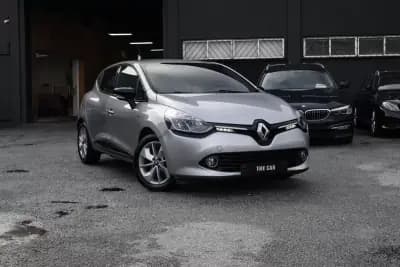 Sell Renault Clio 2017 - 11999 EUR, 138000 km - AUTO.MOTO.pt
