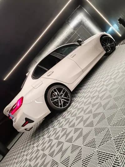 Vendo BMW 330e 2021 - 28750 EUR, 122142 km - AUTO.MOTO.pt