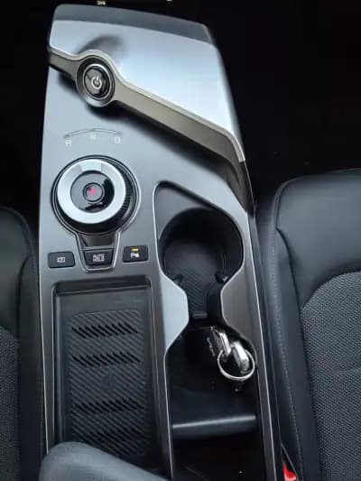 Vendo Kia EV6 2024 - 34950 EUR, 66000 km - AUTO.MOTO.pt