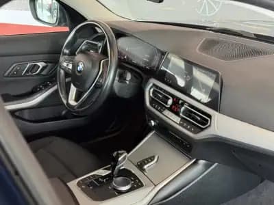 Vendo BMW 318 2022 - 31990 EUR, 121526 km - AUTO.MOTO.pt