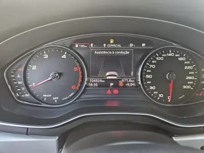 Vendo Audi A4 Avant 2018 - 22800 EUR, 104924 km - AUTO.MOTO.pt