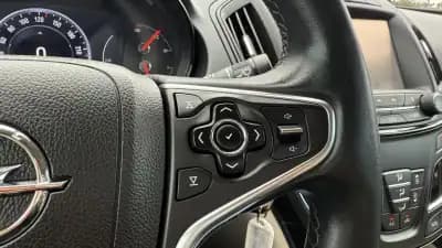 Vendo Opel Insignia 2016 - 13500 EUR, 164000 km - AUTO.MOTO.pt