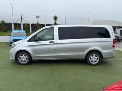 Vendo Mercedes-Benz Vito Tourer 2015 - 28490 EUR, 196000 km - AUTO.MOTO.pt