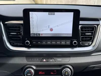 Vendo Kia Stonic 2025 - 21250 EUR, 54 km - AUTO.MOTO.pt