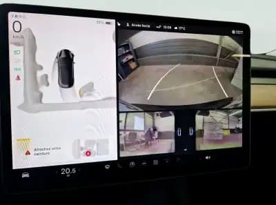 Vendo Tesla Model 3 2022 - 28500 EUR, 38350 km - AUTO.MOTO.pt