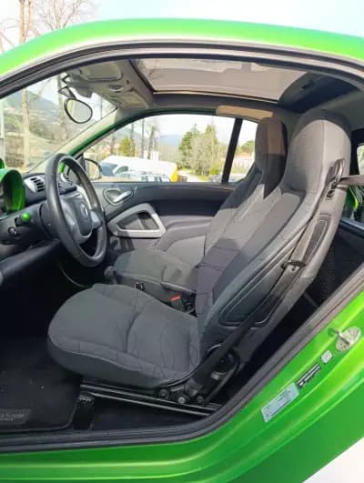 Vendo Smart Fortwo Cabrio 2015 - 8990 EUR, 75000 km - AUTO.MOTO.pt