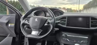 Sell Peugeot 308 SW 2019 - 12750 EUR, 100000 km - AUTO.MOTO.pt