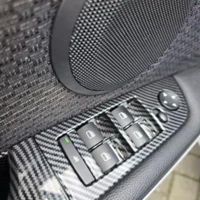 Vendo BMW 320 2010 - 12950 EUR, 136099 km - AUTO.MOTO.pt