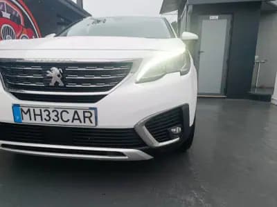 Vendo Peugeot 5008 2018 - 14990 EUR, 172200 km - AUTO.MOTO.pt