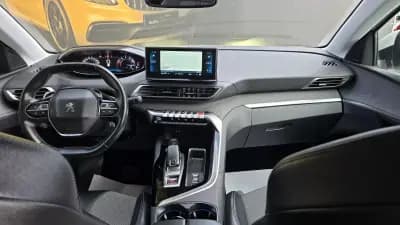 Vendo Peugeot 3008 2021 - 21750 EUR, 48400 km - AUTO.MOTO.pt