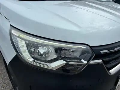 Vendo Renault Express 2022 - 13990 EUR, 123000 km - AUTO.MOTO.pt