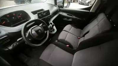 Vendo Peugeot Partner 2020 - 14490 EUR, 113847 km - AUTO.MOTO.pt