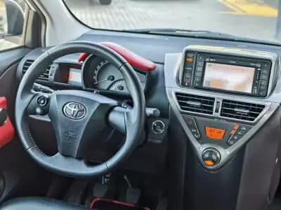 Vendo Toyota iQ 2011 - 10500 EUR, 110000 km - AUTO.MOTO.pt