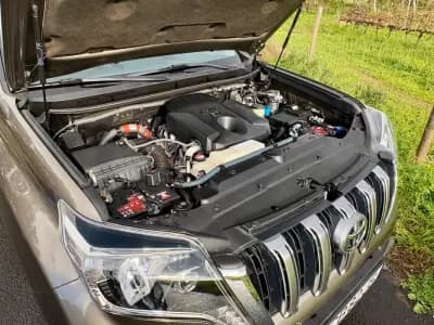 Vendo Toyota Land Cruiser 2015 - 59900 EUR, 145722 km - AUTO.MOTO.pt