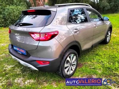 Sell Kia Stonic 2023 - 16950 EUR, 39477 km - AUTO.MOTO.pt