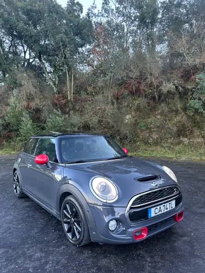 Vendo MINI Cooper 2014 - 15000 EUR, 160000 km - AUTO.MOTO.pt