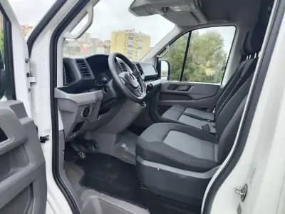 Vendo Volkswagen Crafter 2019 - 17980 EUR, 250000 km - AUTO.MOTO.pt