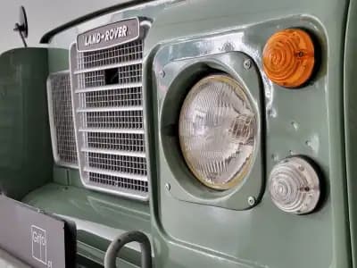 Vendo Land Rover Serie III 1973 - 35000 EUR, 87484 km - AUTO.MOTO.pt