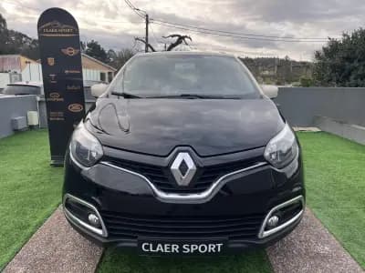 Vendo Renault Captur 2015 - 11900 EUR, 133000 km - AUTO.MOTO.pt