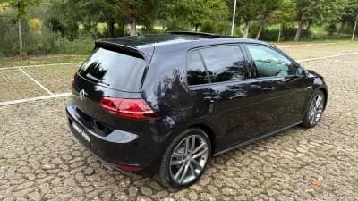 Vendo Volkswagen Golf 2015 - 21500 EUR, 176000 km - AUTO.MOTO.pt