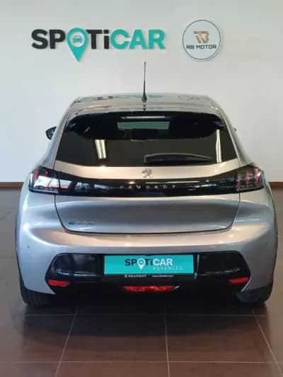 Vendo Peugeot 208 2023 - 27000 EUR, 24150 km - AUTO.MOTO.pt