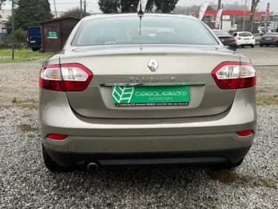 Vendo Renault Fluence 2014 - 10500 EUR, 148000 km - AUTO.MOTO.pt