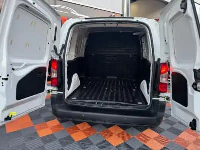 Sell Peugeot Partner 2021 - 13900 EUR, 116841 km - AUTO.MOTO.pt