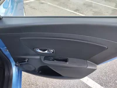 Vendo Renault Mégane Sport Tourer 2014 - 9980 EUR, 92200 km - AUTO.MOTO.pt