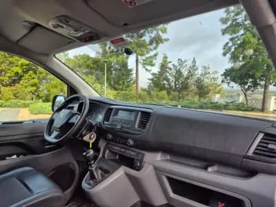 Vendo Peugeot Expert 2020 - 12950 EUR, 124434 km - AUTO.MOTO.pt