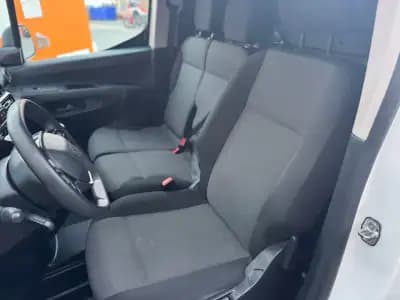 Sell Peugeot Partner 2021 - 13900 EUR, 116841 km - AUTO.MOTO.pt