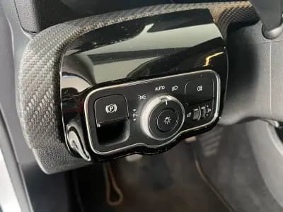 Sell Mercedes-Benz A 180 Limousine 2020 - 23600 EUR, 81132 km - AUTO.MOTO.pt