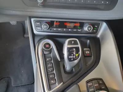 Sell BMW i8 2017 - 65500 EUR, 96600 km - AUTO.MOTO.pt