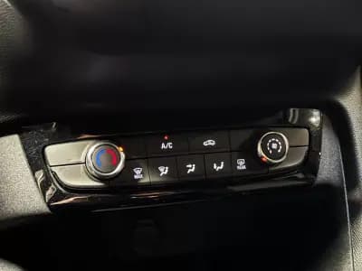 Vendo Opel Corsa 2020 - 12990 EUR, 50700 km - AUTO.MOTO.pt