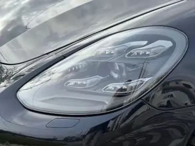 Vendo Porsche Panamera 2017 - 58990 EUR, 114000 km - AUTO.MOTO.pt