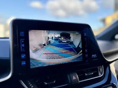 Vendo Toyota C-HR 2019 - 23950 EUR, 95000 km - AUTO.MOTO.pt