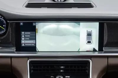 Sell Porsche Panamera Sport Turismo 2018 - 69950 EUR, 133000 km - AUTO.MOTO.pt