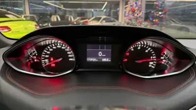 Vendo Peugeot 308 SW 2017 - 13990 EUR, 170902 km - AUTO.MOTO.pt