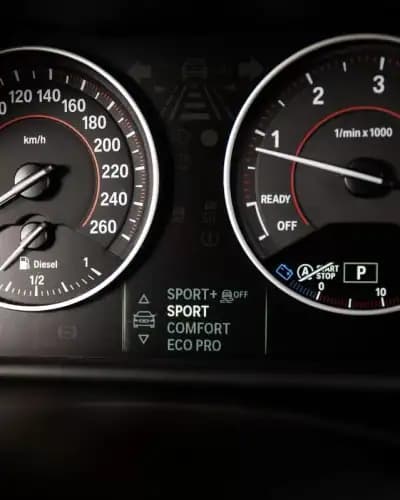 Vendo BMW 120 2013 - 18450 EUR, 181000 km - AUTO.MOTO.pt