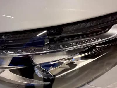 Sell Peugeot 3008 2018 - 20000 EUR, 163500 km - AUTO.MOTO.pt