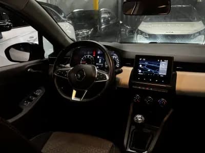 Sell Renault Clio 2023 - 14990 EUR, 109400 km - AUTO.MOTO.pt