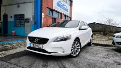 Sell Volvo V40 2013 - 11400 EUR, 182000 km - AUTO.MOTO.pt