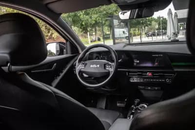 Vendo Kia Niro EV 2023 - 27990 EUR, 42094 km - AUTO.MOTO.pt