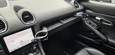 Vendo Porsche 718 Boxster 2016 - 64999 EUR, 26000 km - AUTO.MOTO.pt